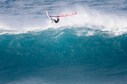 Surf-Weltmeister Robby Naish beim Waveriding