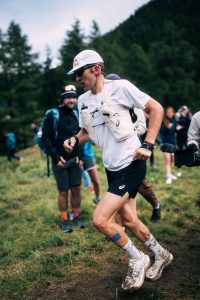 Ultraläufer Tom Evans beim Laufen auf der Strecke