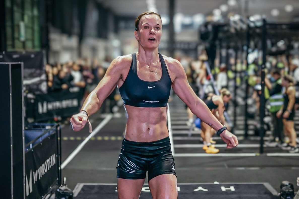 Triathletin und HYROX-Elite Tanja Stroschneider im HYROX-Wettkampf